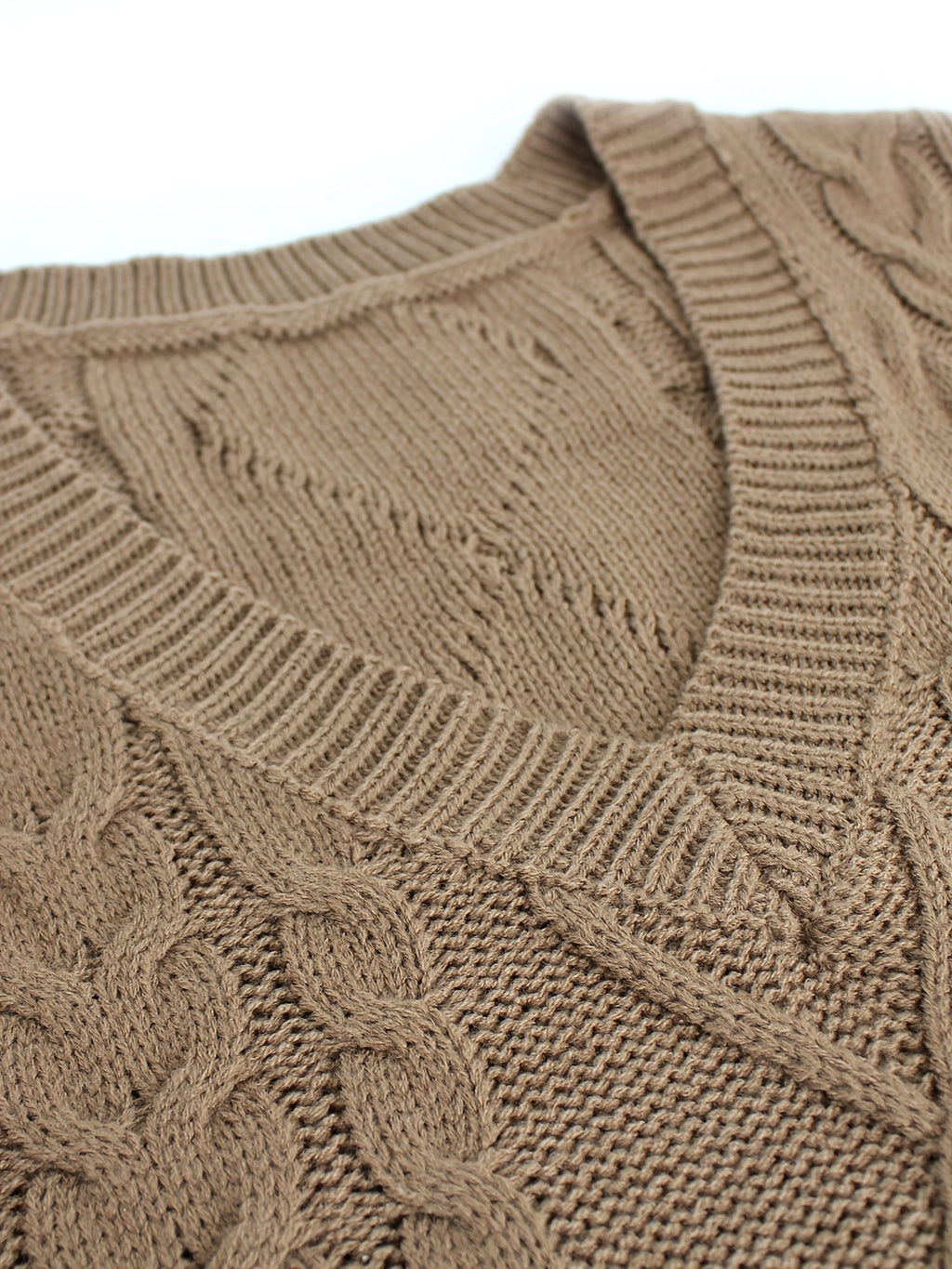 Luella – Chunky Cable-Stitch Pullover Vest for Women