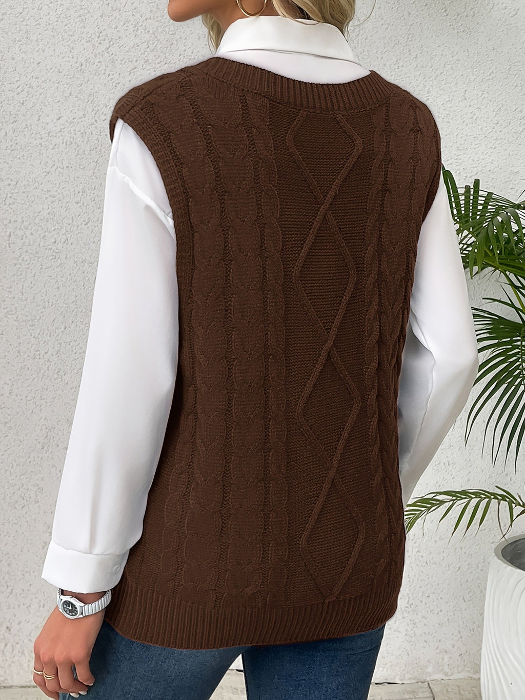 Luella – Chunky Cable-Stitch Pullover Vest for Women
