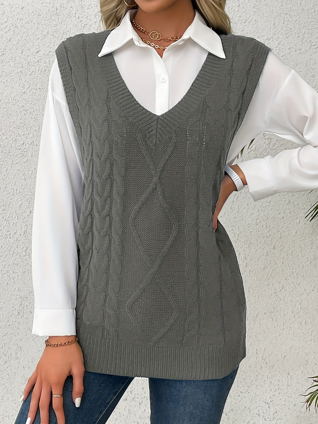 Luella – Chunky Cable-Stitch Pullover Vest for Women