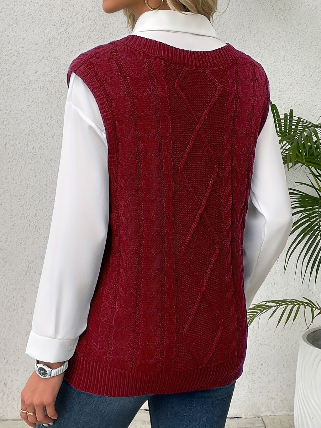 Luella – Chunky Cable-Stitch Pullover Vest for Women
