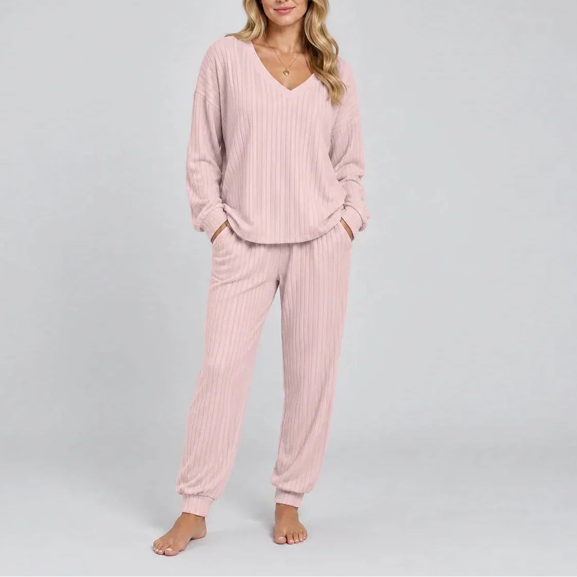 Robin – V-Neck Ribbed Jogger Set for Women