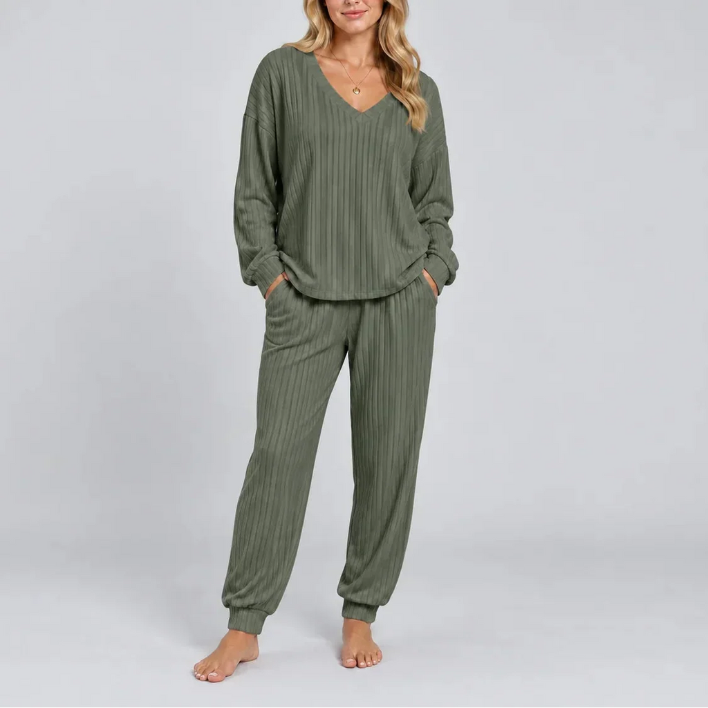 Robin – V-Neck Ribbed Jogger Set for Women