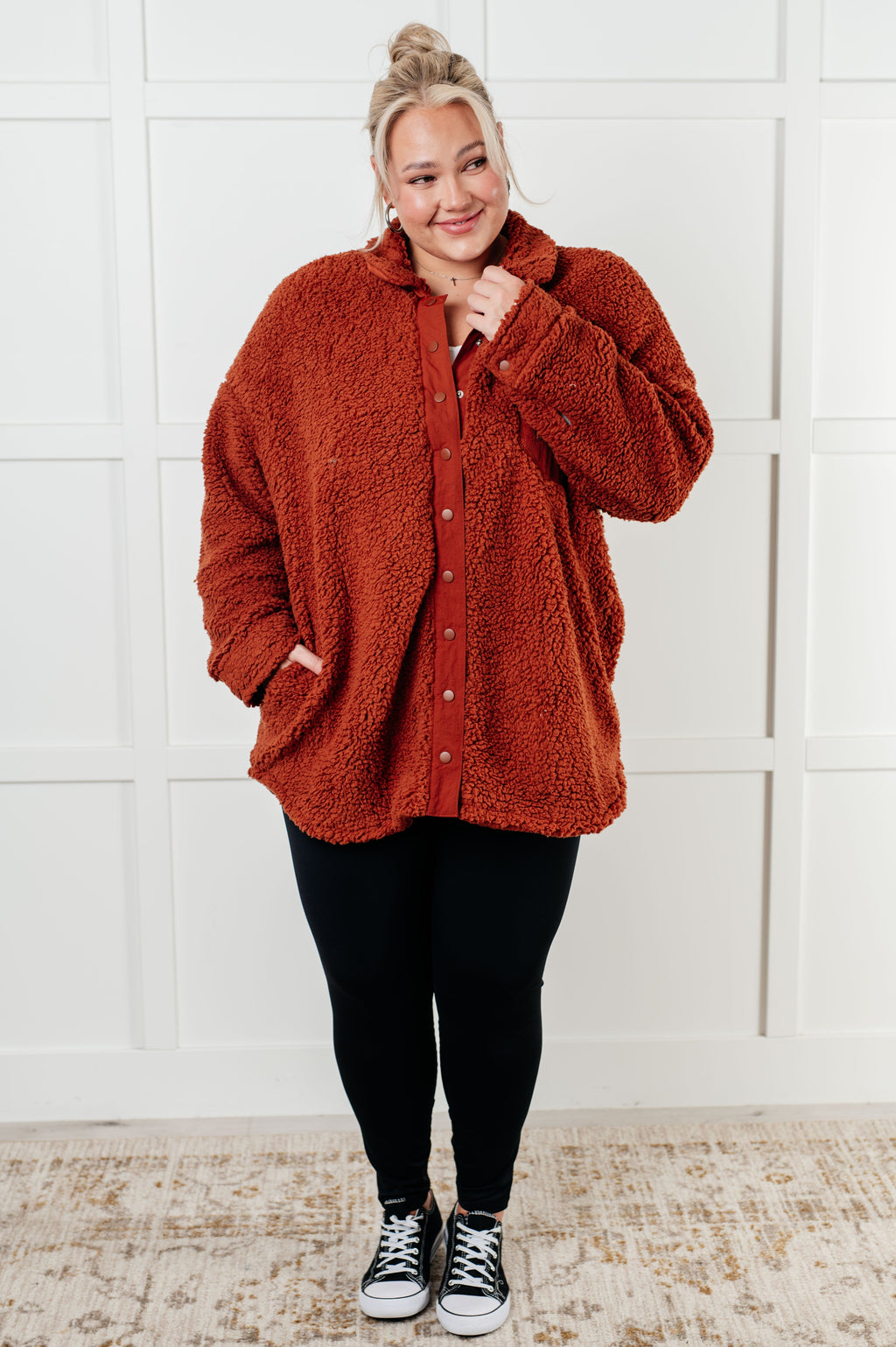 Viviana – Oversized Sherpa Jacket with Chest Pocket for Women