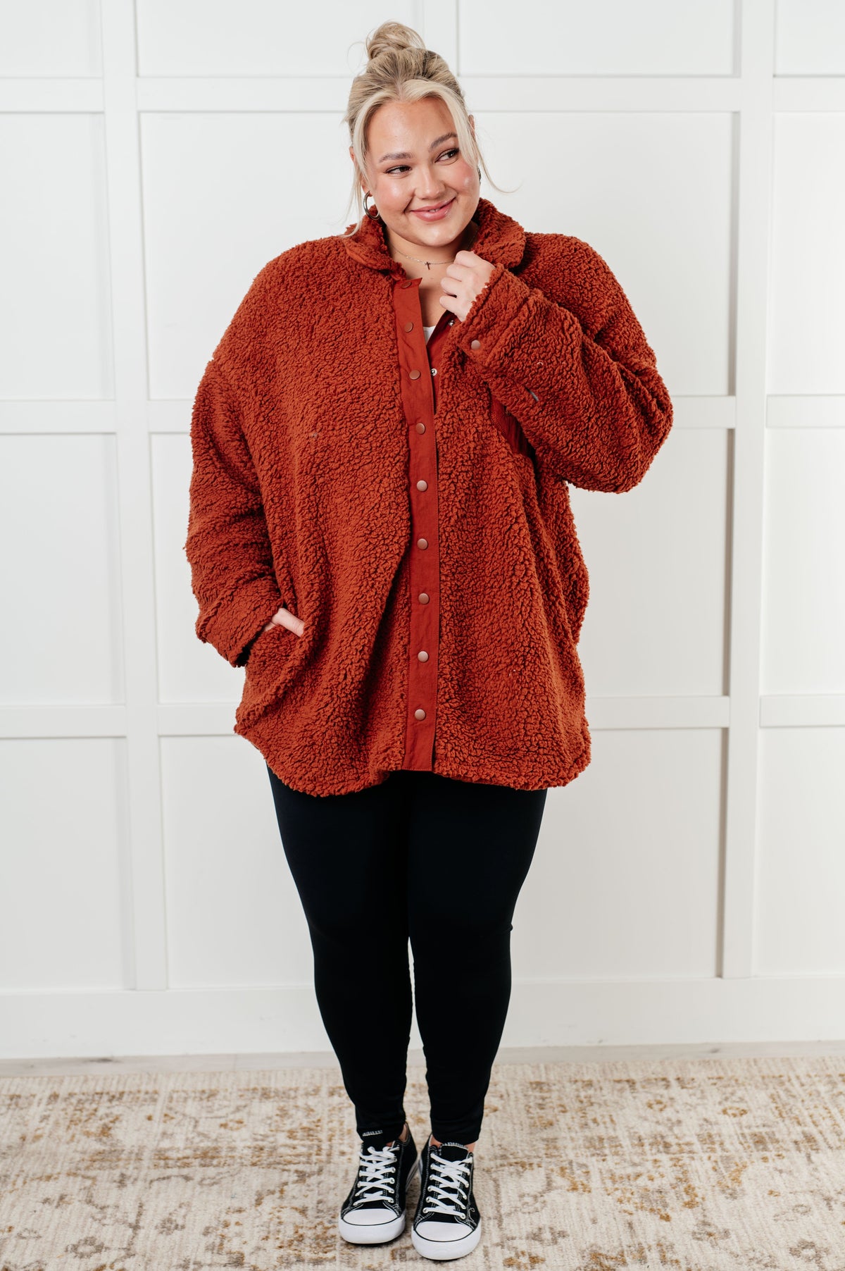 Viviana – Oversized Sherpa Jacket with Chest Pocket for Women