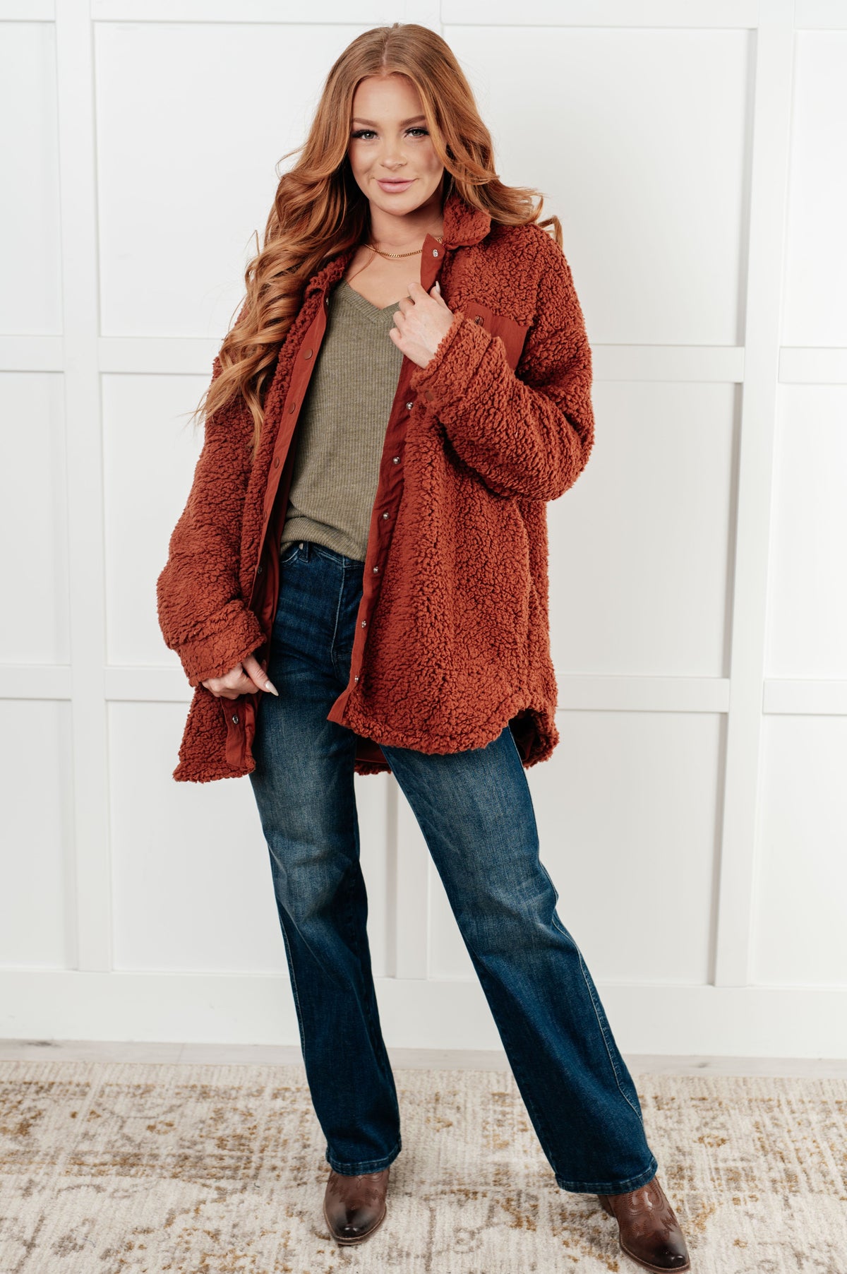 Viviana – Oversized Sherpa Jacket with Chest Pocket for Women