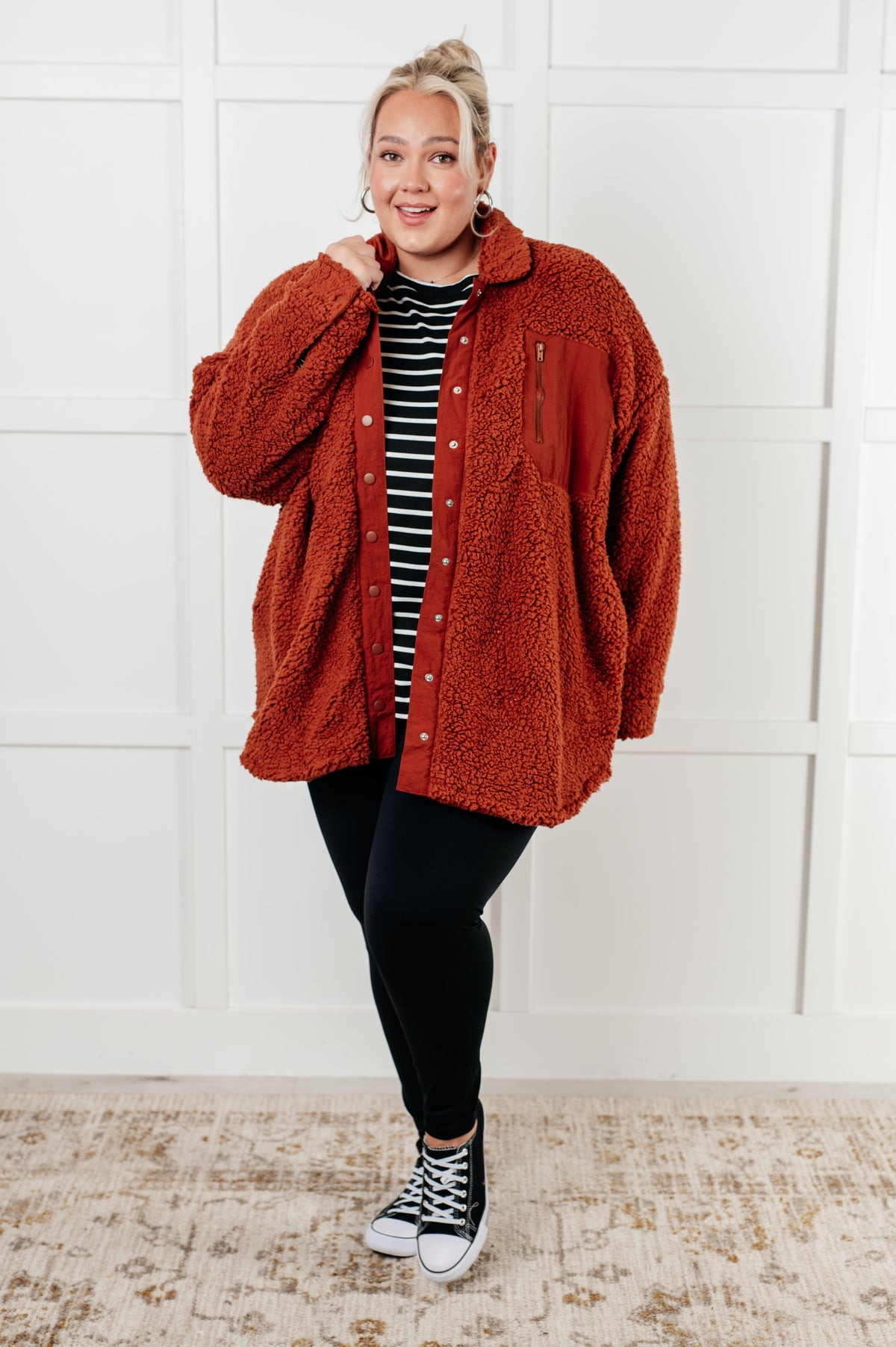 Viviana – Oversized Sherpa Jacket with Chest Pocket for Women