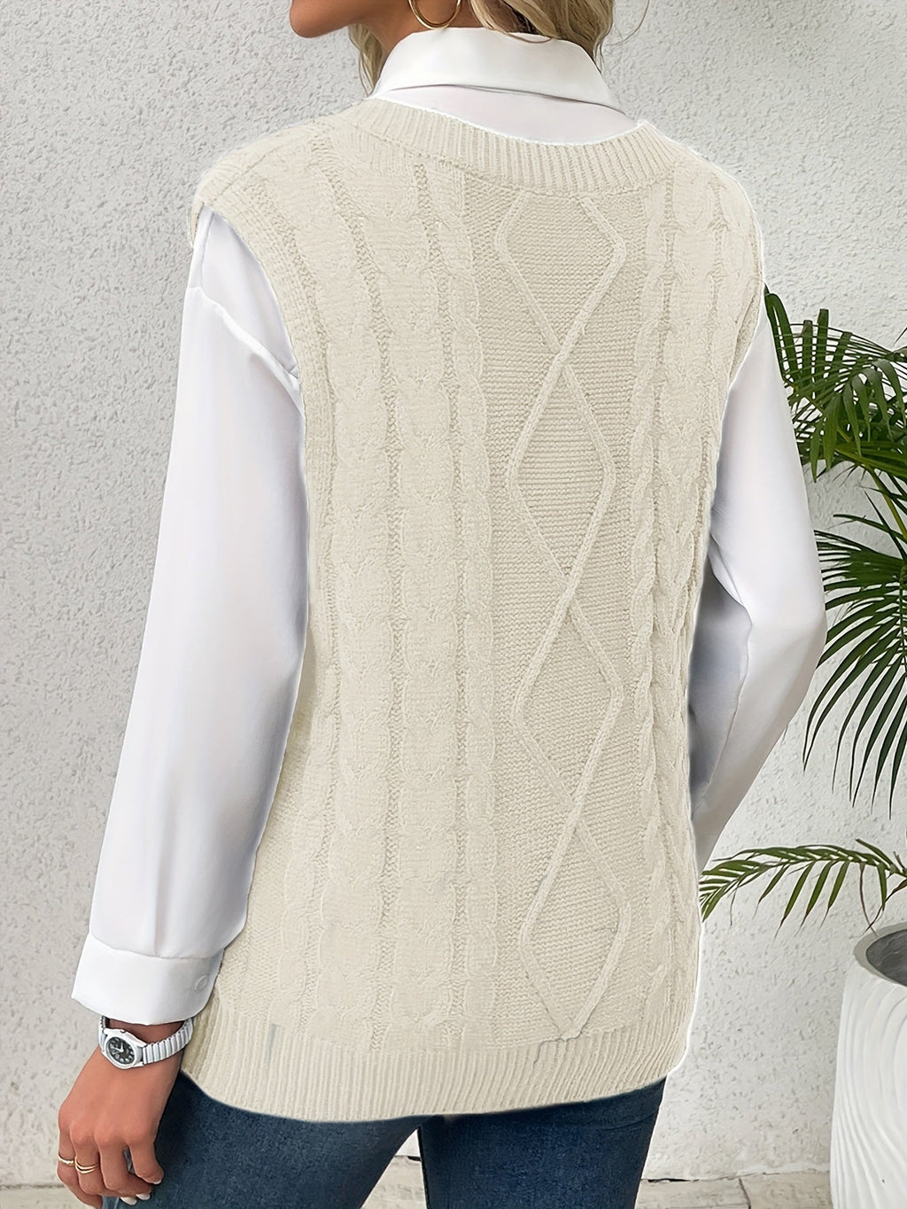 Luella – Chunky Cable-Stitch Pullover Vest for Women