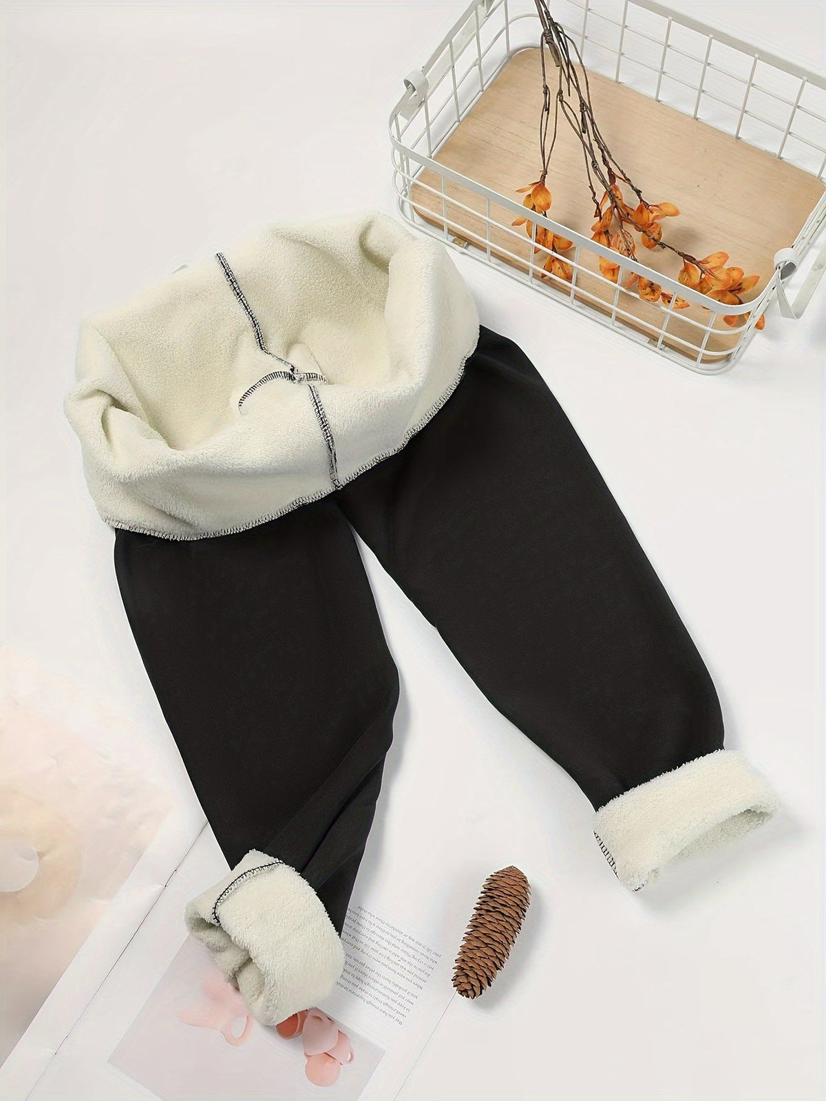 Deborah – Plush-Lined Leggings with Wide Waistband for Women