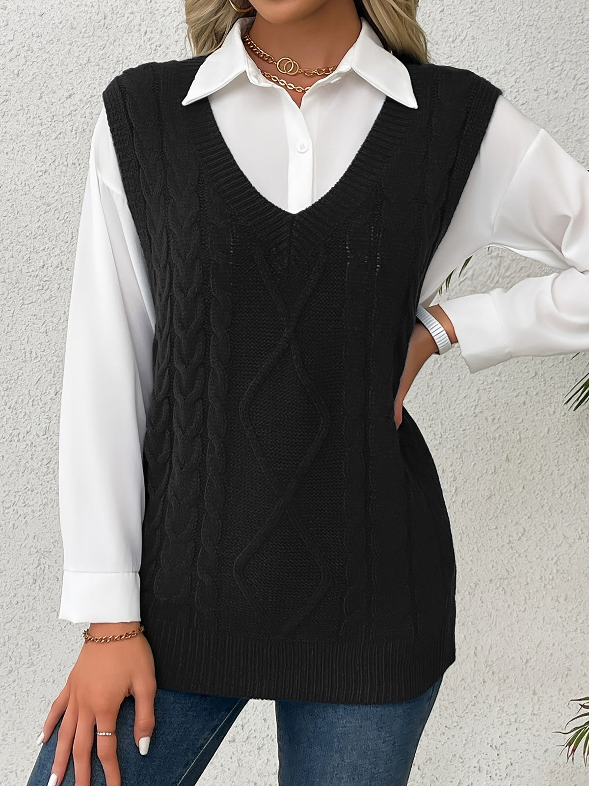 Luella – Chunky Cable-Stitch Pullover Vest for Women