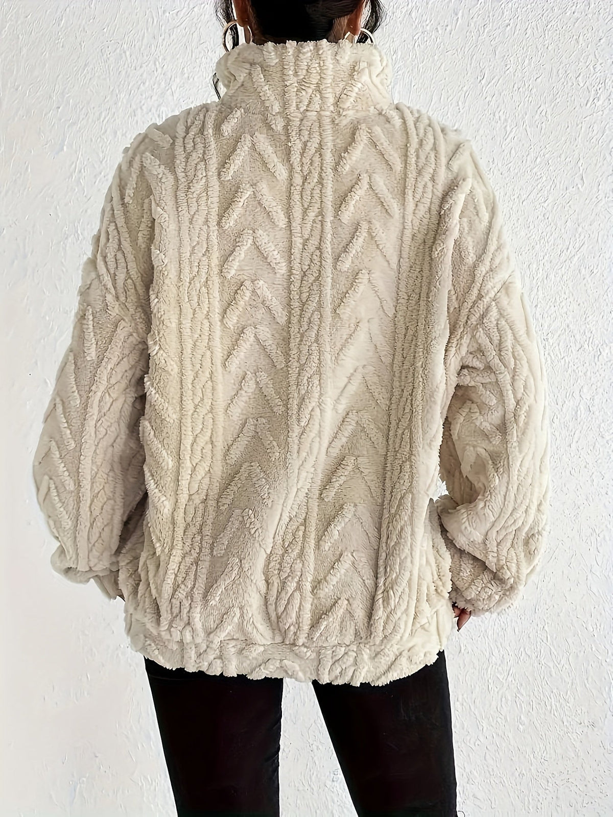 Christina – Women's Oversized Cable-Stitch Quarter Zip Sweater