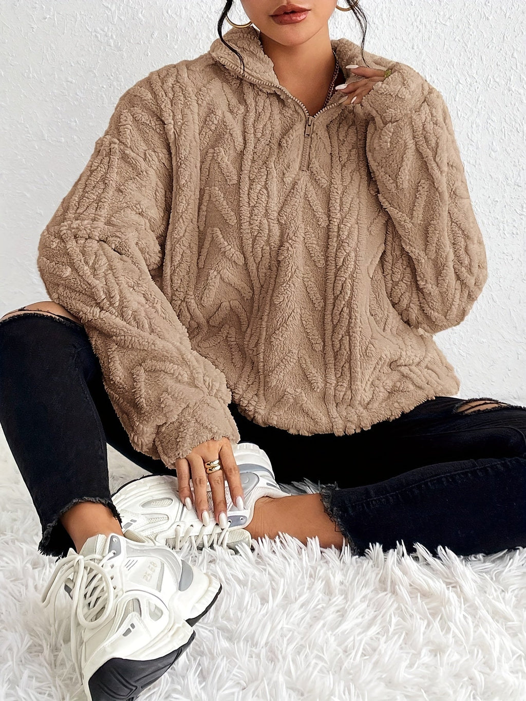 Christina – Women's Oversized Cable-Stitch Quarter Zip Sweater
