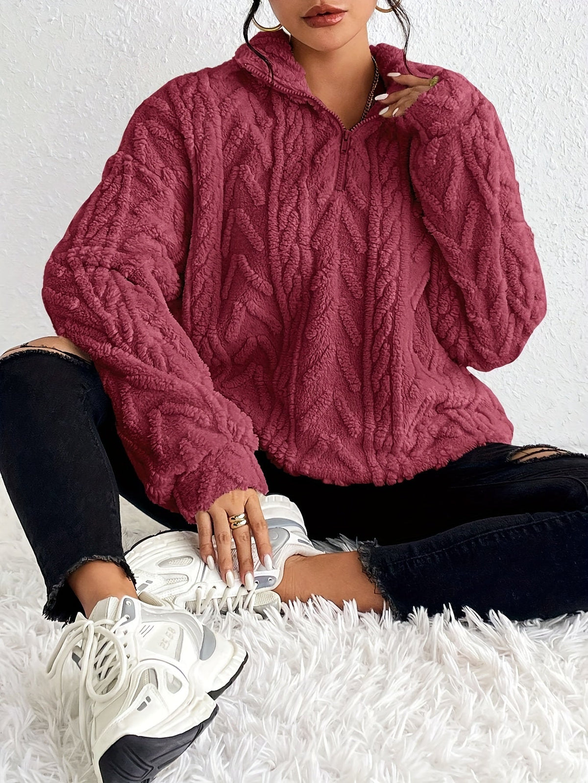Christina – Women's Oversized Cable-Stitch Quarter Zip Sweater