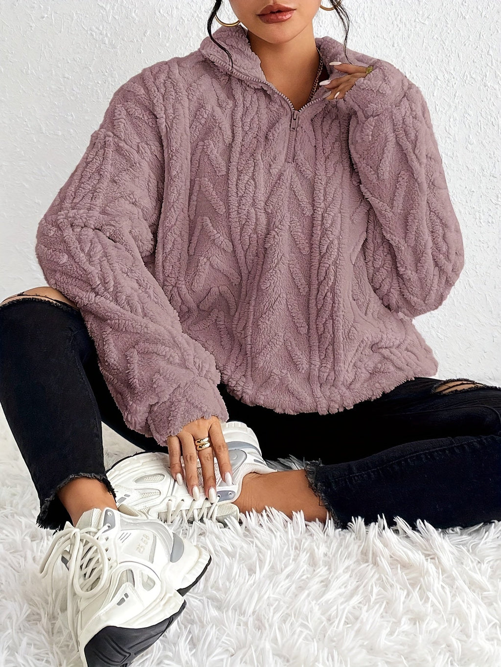 Christina – Women's Oversized Cable-Stitch Quarter Zip Sweater